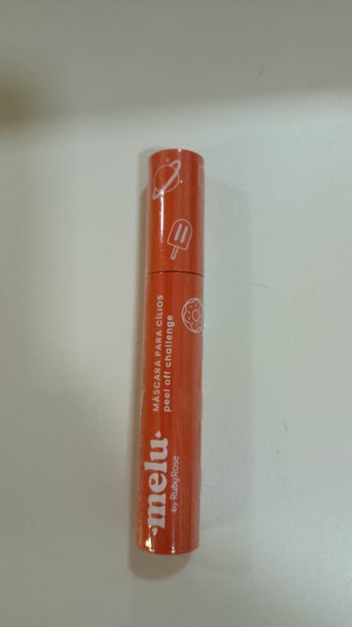 MASCARA  DE CILIOS  MELU ( LARANJA )