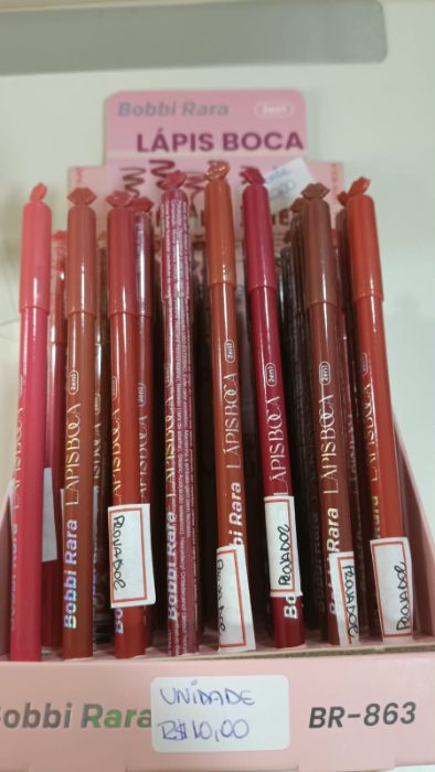 LAPIS DE BOCA BOBBI RARA