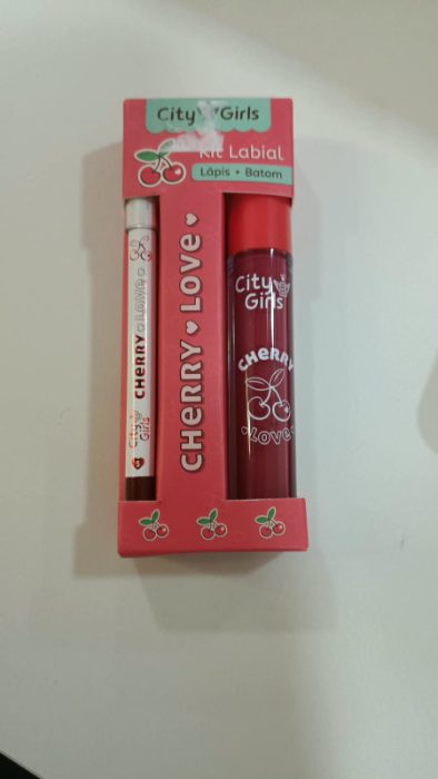 KIT LAPIS E BATOM CITY GIRLS