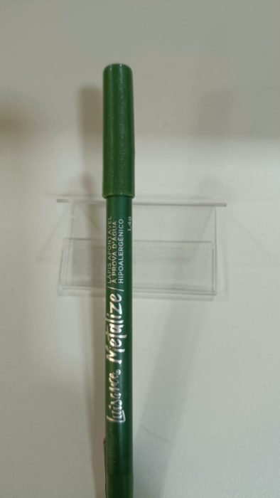 LAPIS DE OLHO VERDE