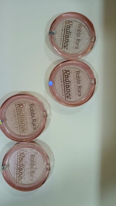 ILUMINADOR BOBBI RARA